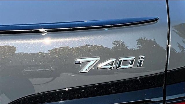 2024 BMW 7 Series 740i