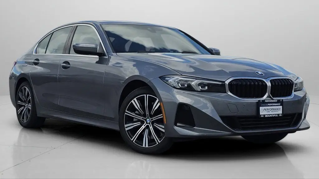 2025 BMW 3 Series 330i xDrive