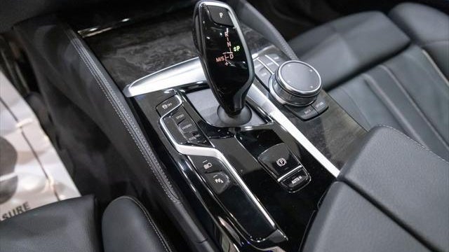2023 BMW 5 Series 530e xDrive