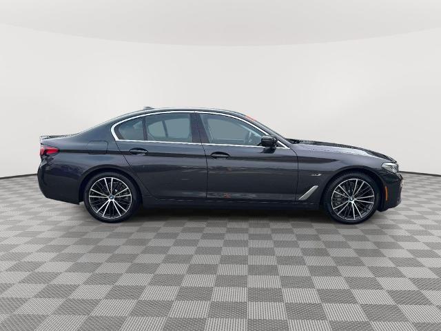 2022 BMW 530e - $24,214