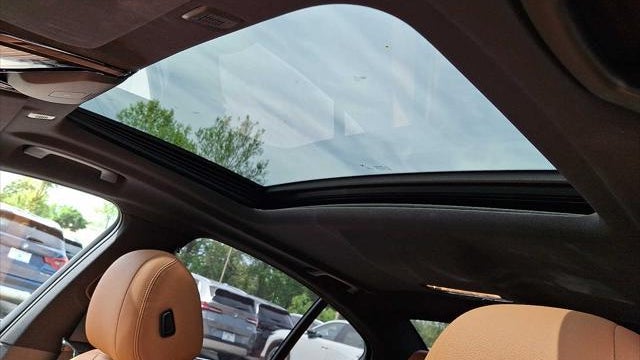 2023 BMW 5 Series 530e xDrive