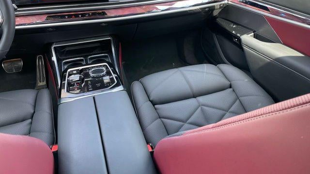 2026 BMW 7 Series 740i xDrive