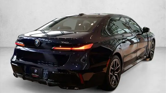 2026 BMW 7 Series 740i xDrive