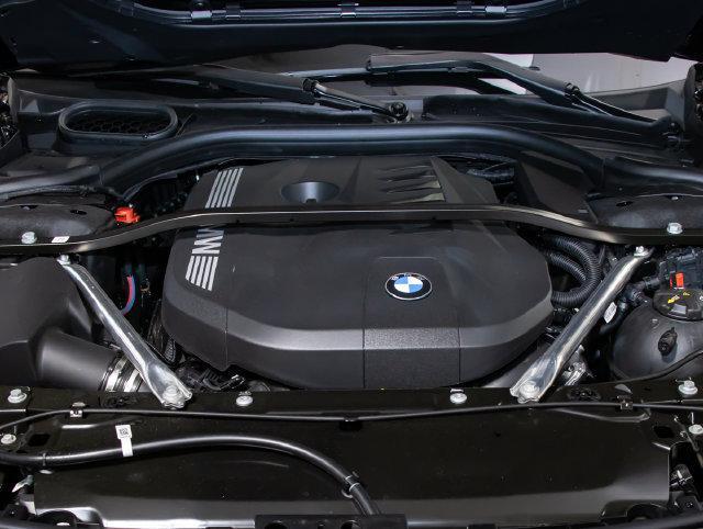 2026 BMW 740i - $100,999