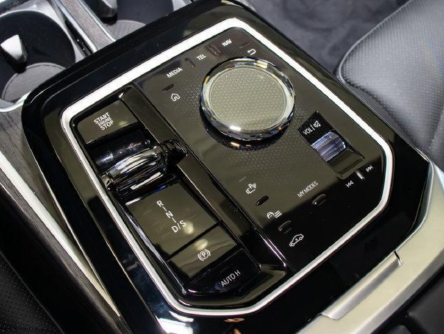 2026 BMW 740i - $100,999