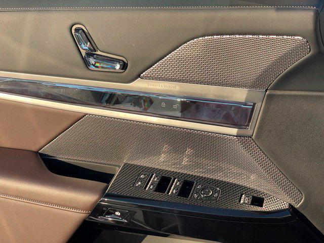 2026 BMW 740i - $110,247