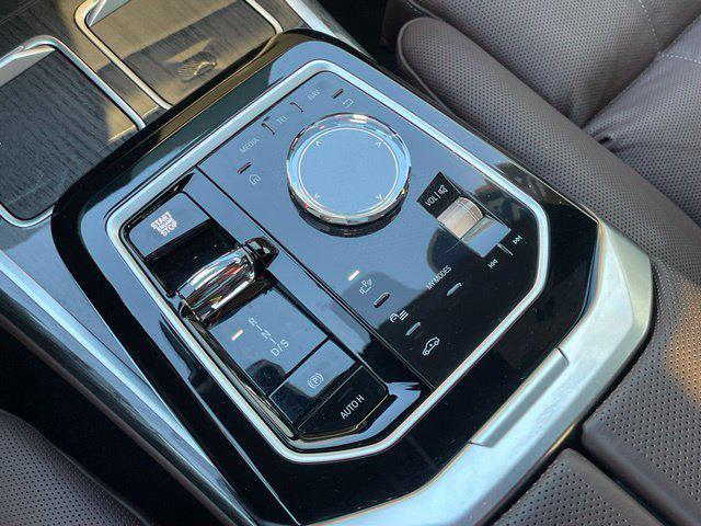 2026 BMW 740i - $110,247