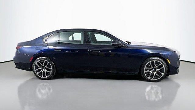 2025 BMW 7 Series 740i xDrive