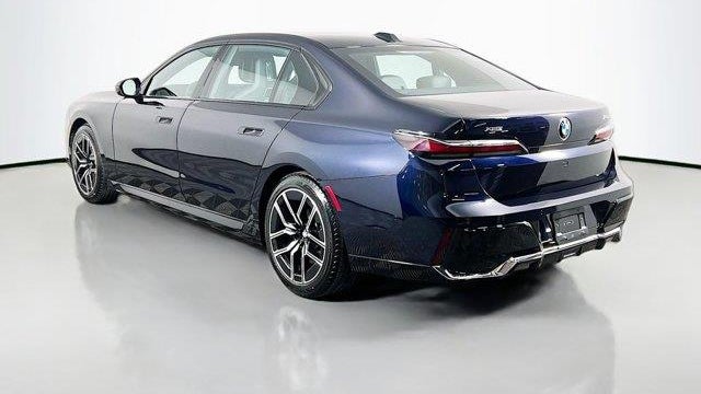 2025 BMW 7 Series 740i xDrive