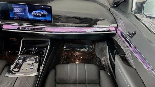 2025 BMW 7 Series 740i xDrive