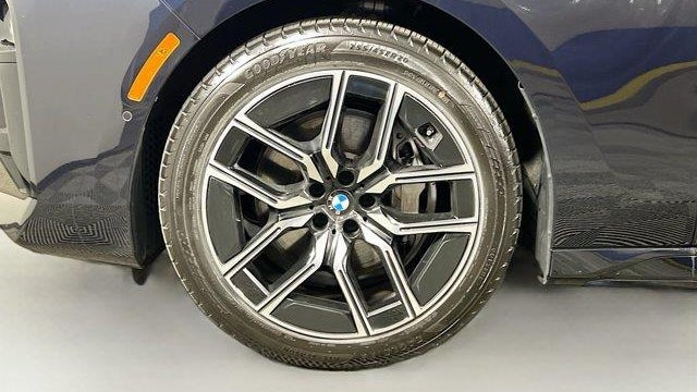 2025 BMW 7 Series 740i xDrive