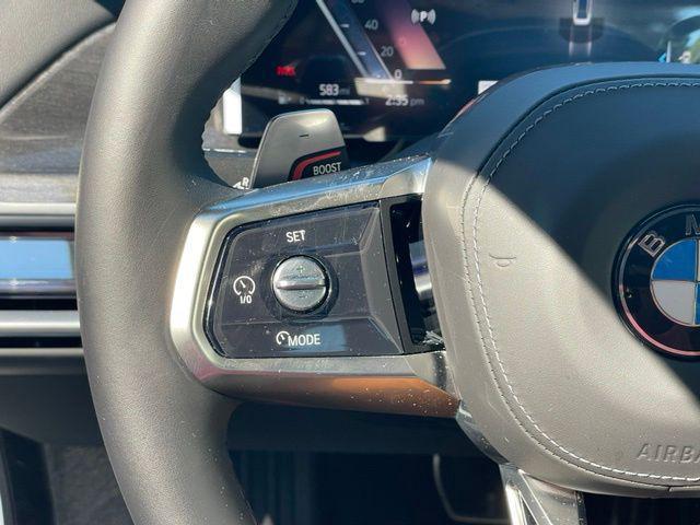 2026 BMW 740i - $99,447