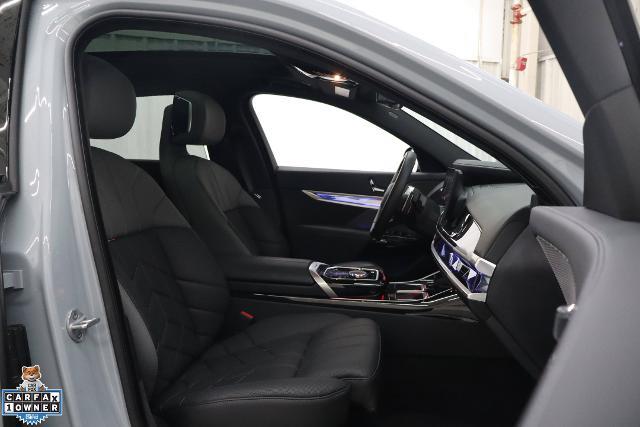 2026 BMW 740i - $75,494