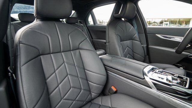 2026 BMW 7 Series 740i xDrive