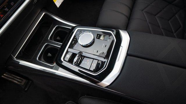 2026 BMW 7 Series 740i xDrive