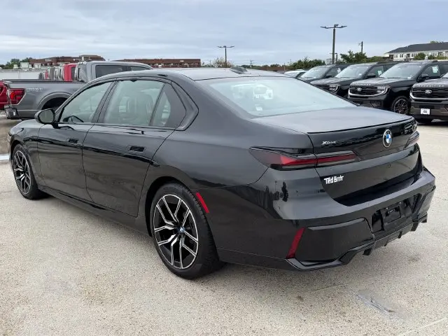 2026 BMW 740i - $78,001
