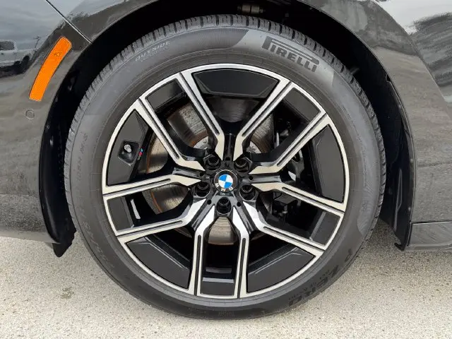 2026 BMW 740i - $78,001
