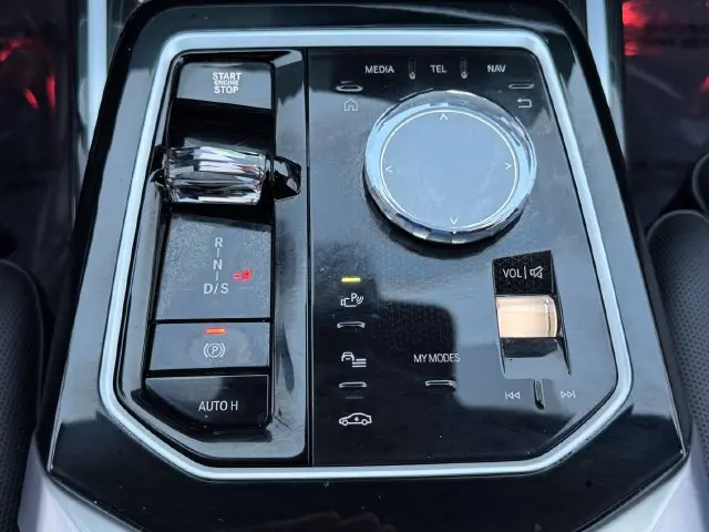 2026 BMW 740i - $78,001