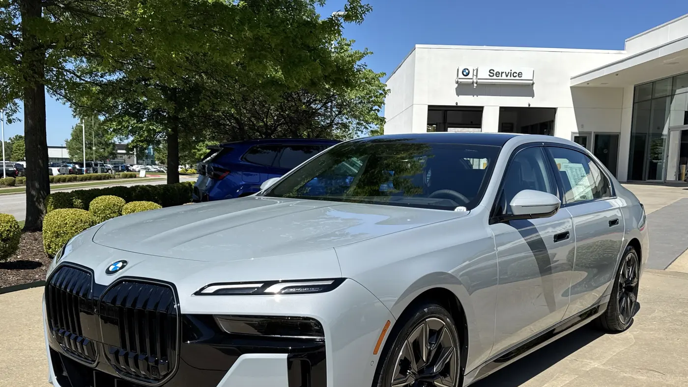 Preowned 2026 BMW 7 Series 740i xDrive for Sale