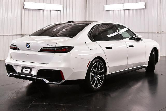 2024 BMW 740i - $59,392