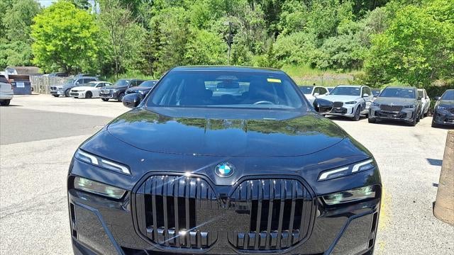 2023 BMW 7 Series 760i xDrive