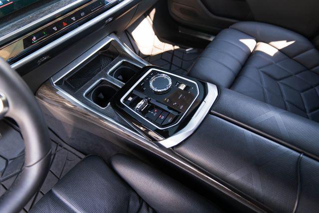 2025 BMW 760i - $95,094