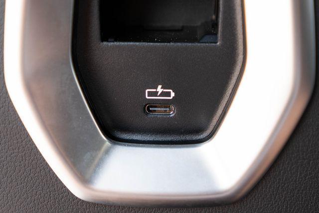 2025 BMW 760i - $95,094