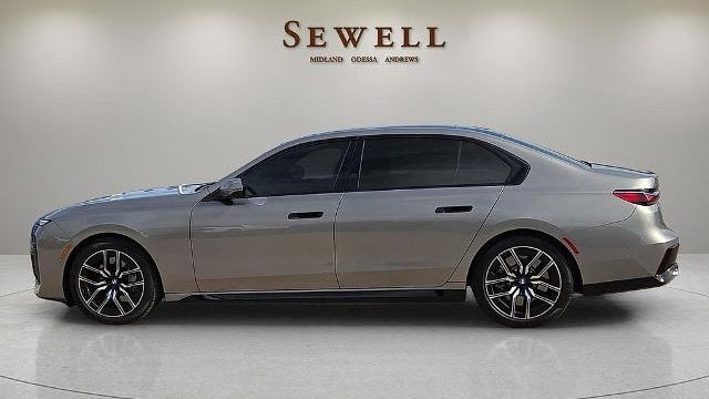 2025 BMW 7 Series 760i xDrive