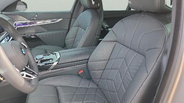 2025 BMW 7 Series 760i xDrive