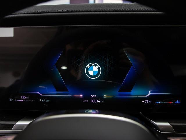 2026 BMW 760i - $122,799