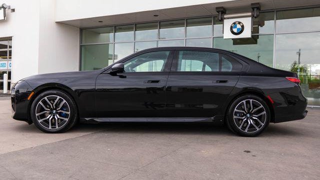 2023 BMW 7 Series 760i xDrive