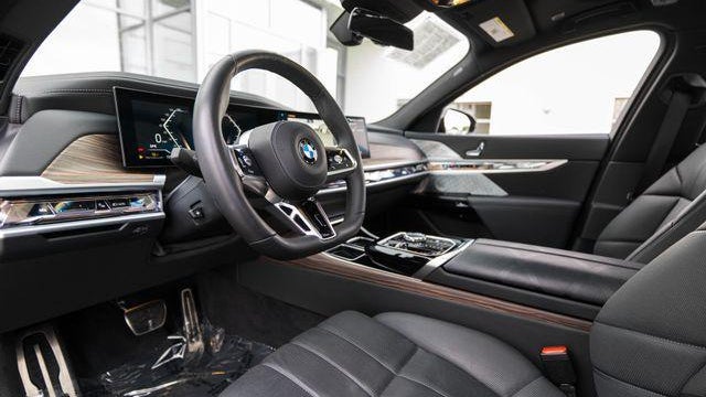 2023 BMW 7 Series 760i xDrive