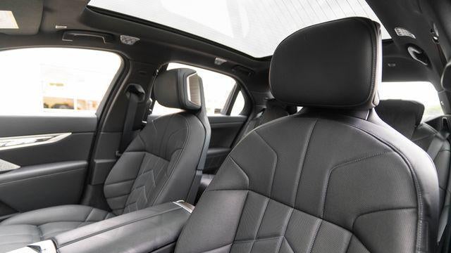 2023 BMW 7 Series 760i xDrive