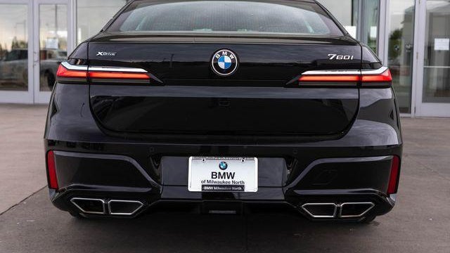 2023 BMW 7 Series 760i xDrive