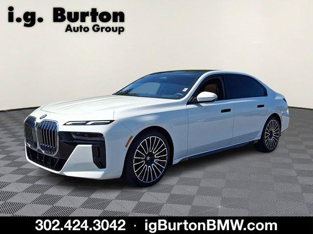 2026 BMW 760i - $106,798