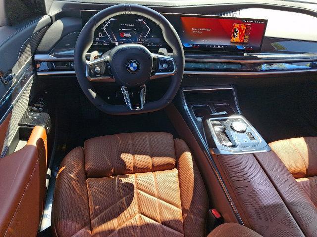 2026 BMW 760i - $106,798