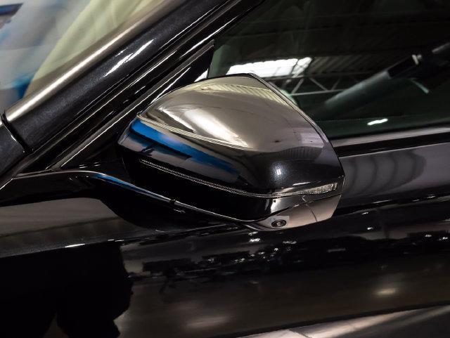 2026 BMW 760i - $122,499