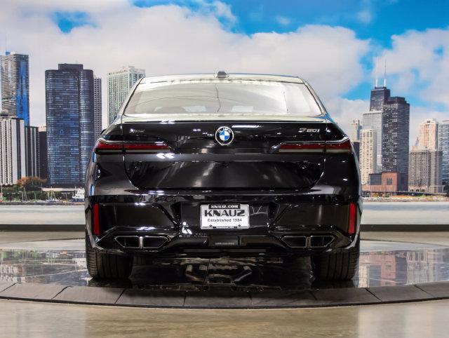 2026 BMW 760i - $122,499