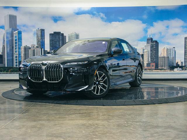 2026 BMW 760i - $135,799