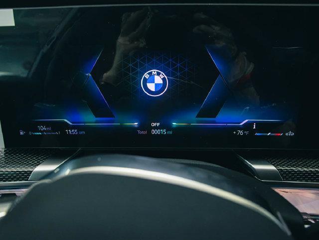 2026 BMW 760i - $135,799