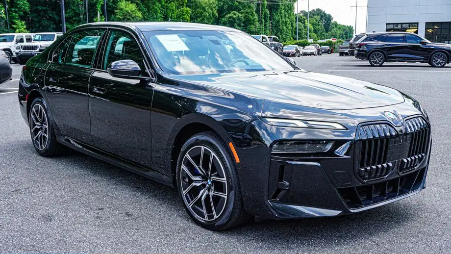 2023 BMW 7 Series 760i xDrive