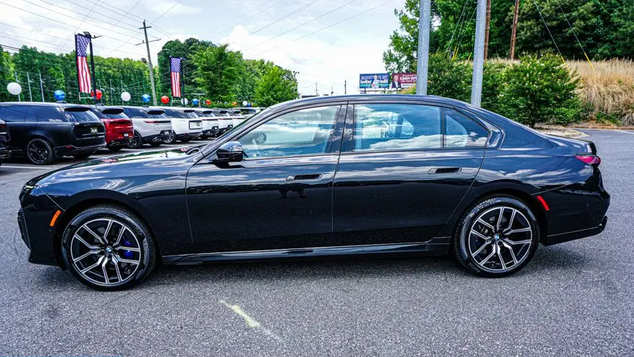 2023 BMW 7 Series 760i xDrive