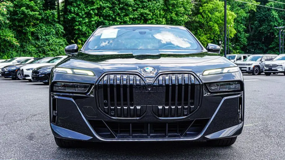 2023 BMW 7 Series 760i xDrive