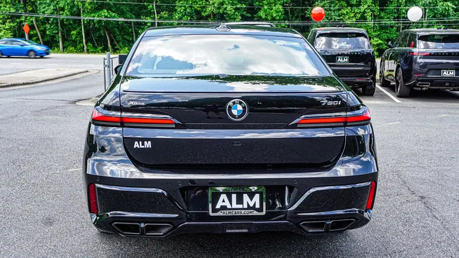 2023 BMW 7 Series 760i xDrive