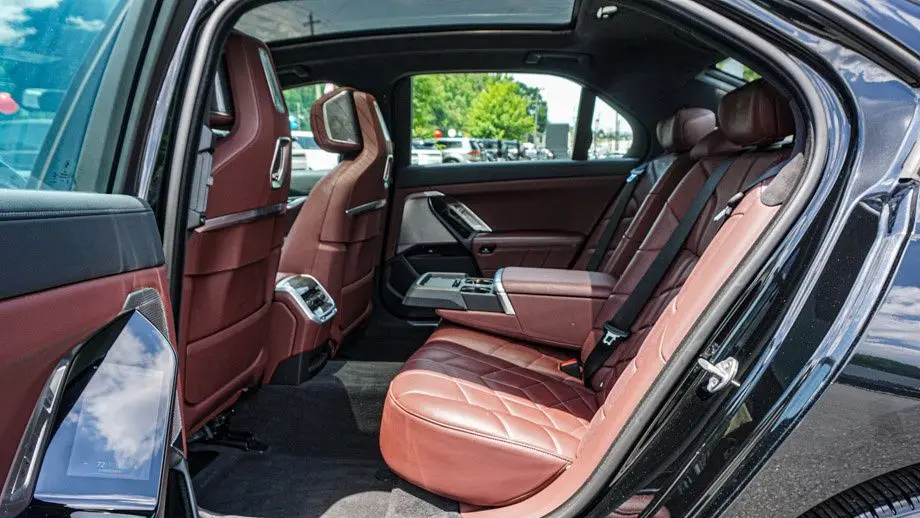 2023 BMW 7 Series 760i xDrive