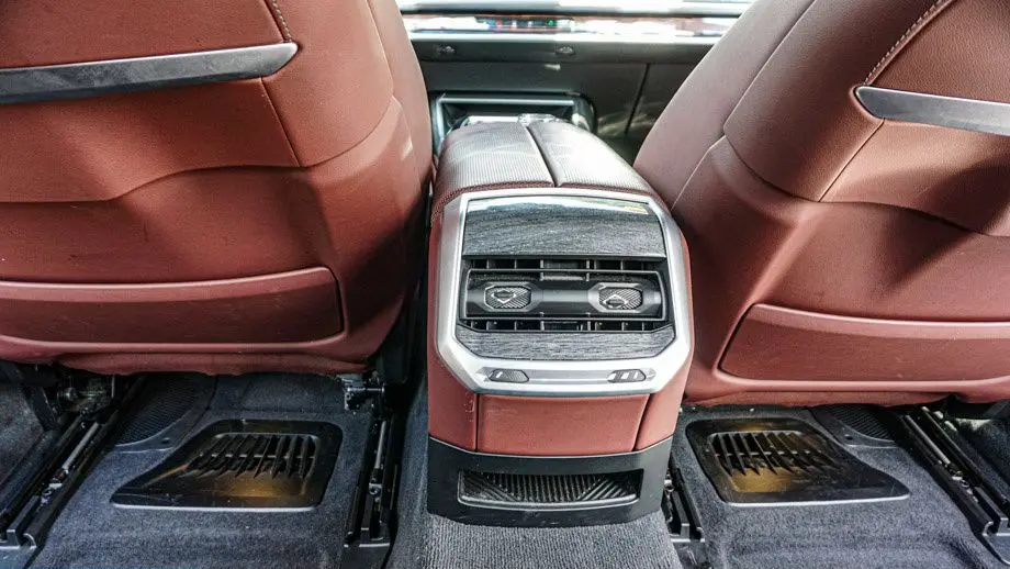 2023 BMW 7 Series 760i xDrive