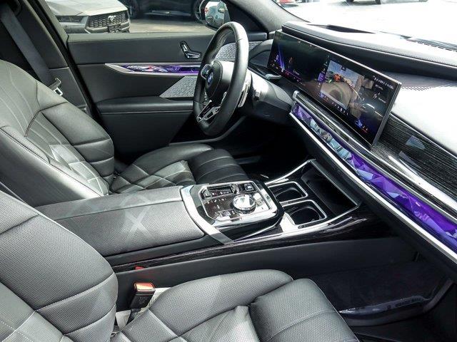 2024 BMW 760i - $77,896