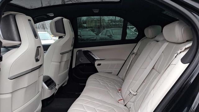 2024 BMW 7 Series 760i xDrive