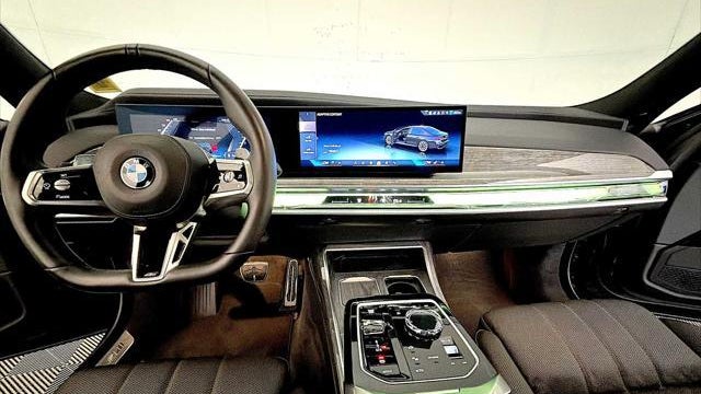 2025 BMW 7 Series 760i xDrive