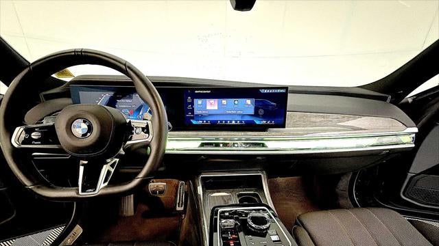 2025 BMW 7 Series 760i xDrive